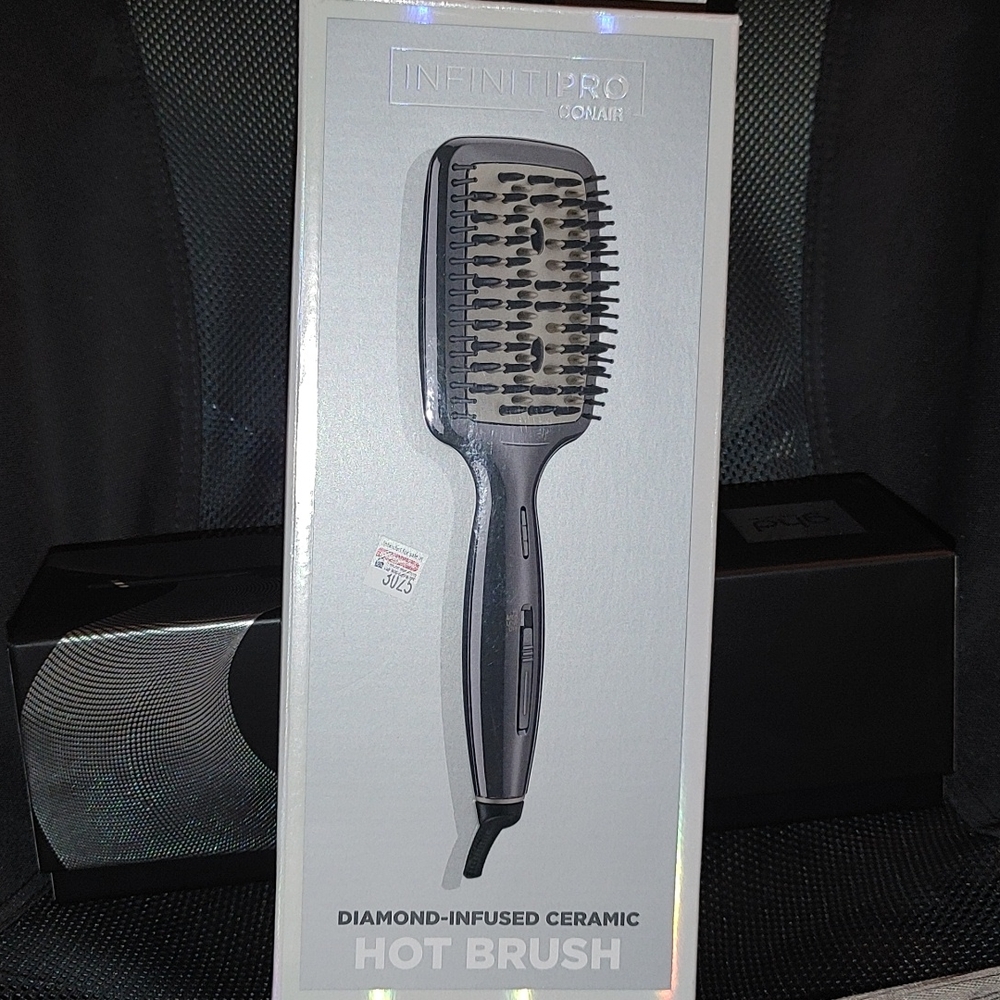 Infiniti Pro Conair Hot Brush
